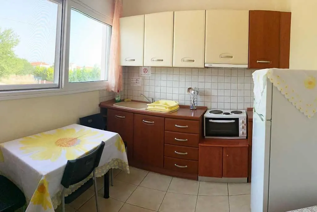 Helena'S Apartments Nikiti